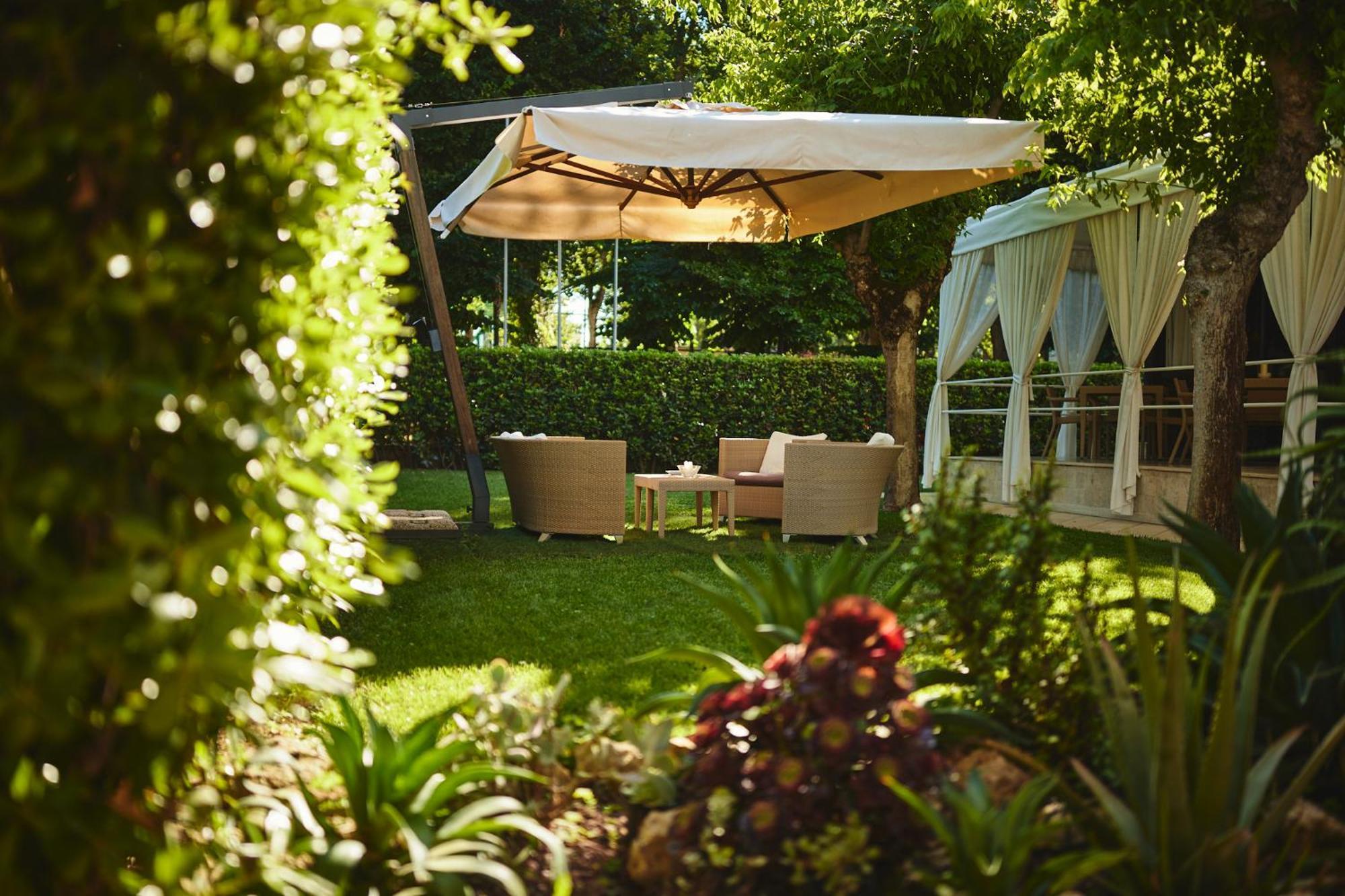 Hotel Crystal Marina di Pietrasanta Exterior photo